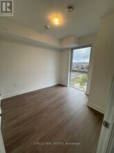 2088 James St in Burlington, ON - Building Photo - Building Photo