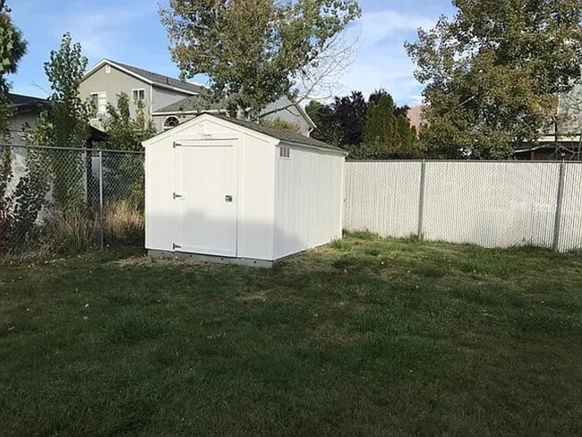 property at 1740 N 285 W