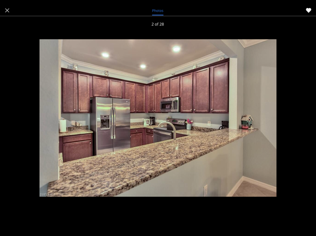 10102 Via Colomba Circle in Ft. Myers, FL - Foto de edificio - Building Photo