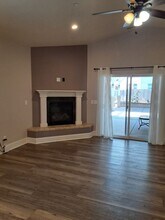 1250 Whitewood Way in Chico, CA - Building Photo - Building Photo