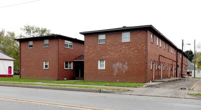 Fountain Square Townhomes in Indianapolis, IN - Building Photo - Building Photo