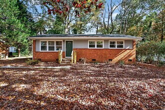 517 Cooper Rd in Raleigh, NC - Foto de edificio - Building Photo