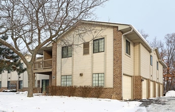 Lakeview Village Apartments in Kenosha, WI - Building Photo - Building Photo