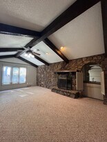 1410-1410 E Camino Alto St in Springfield, MO - Building Photo