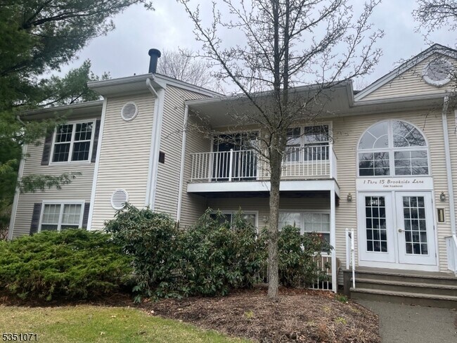 property at 9 Brookside Ln