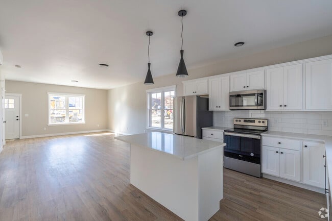 2 Jones Xing in Lancaster, MA - Building Photo - Building Photo