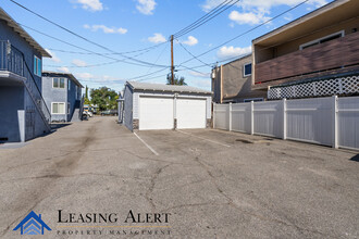 24381 Chestnut St in Santa Clarita, CA - Building Photo - Building Photo