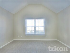 3505 Flora Dr in Spring Hill, TN - Foto de edificio - Building Photo