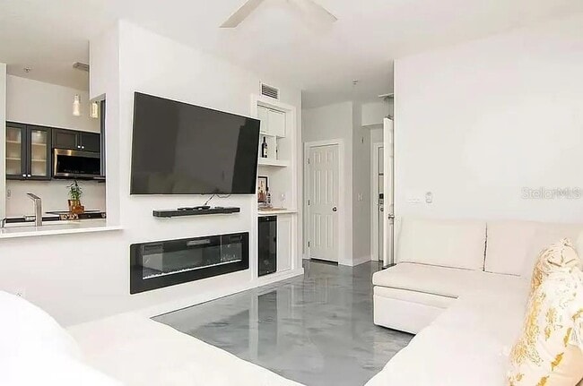 property at 1810 E Palm Ave