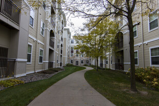 The Pavilion on Berry Apartments