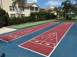 4250 Players Pl in Sarasota, FL - Foto de edificio - Building Photo