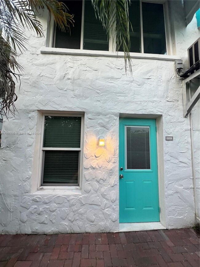 1407 SE 2nd St in Fort Lauderdale, FL - Building Photo - Building Photo