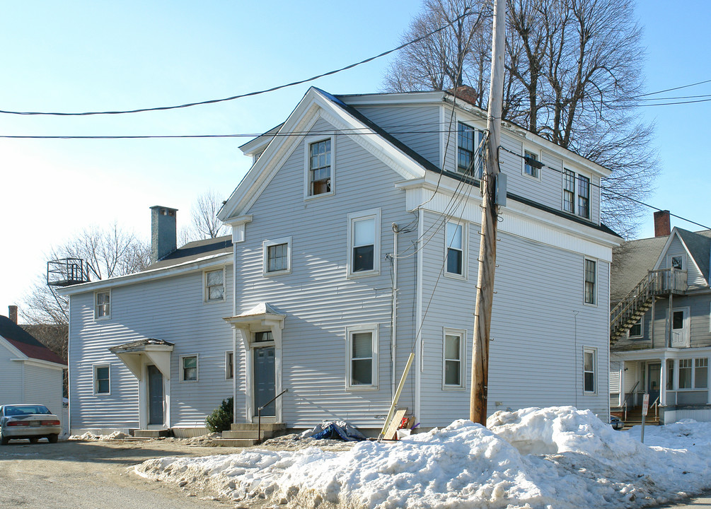 12 Green St in Augusta, ME - Building Photo