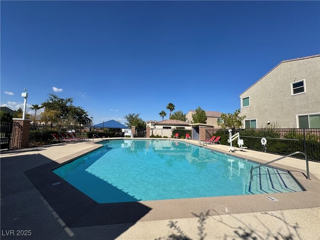 8922 Drew Valley Ct