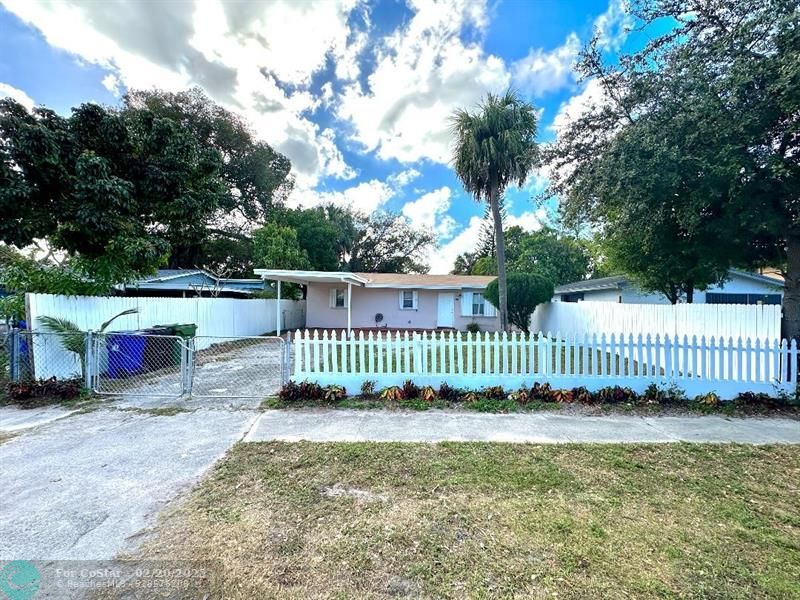 525 NW 15th Terrace in Fort Lauderdale, FL - Building Photo