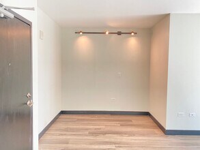 425 W Beech St in San Diego, CA - Building Photo - Building Photo