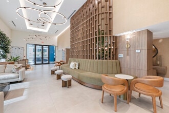Soleste SeaSide in Dania Beach, FL - Foto de edificio - Interior Photo
