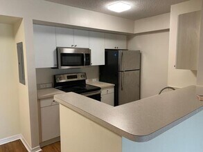 631 SW 111th Ln in Pembroke Pines, FL - Building Photo - Building Photo