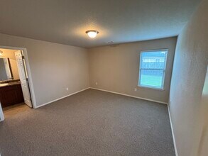 501 W Broadway St in Rogers, AR - Building Photo - Building Photo