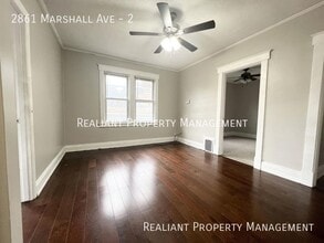 2861 Marshall Ave in Cincinnati, OH - Building Photo - Building Photo