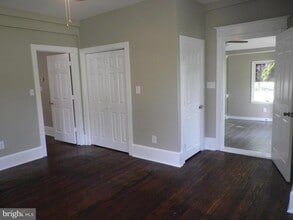 215 W Olive St in Westville, NJ - Building Photo - Building Photo