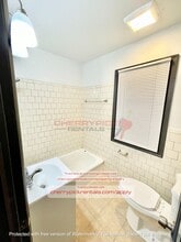 4242 Pinkney St in Omaha, NE - Foto de edificio - Building Photo