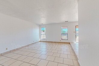 708 Buckboard Rd SE in Rio Rancho, NM - Building Photo - Building Photo