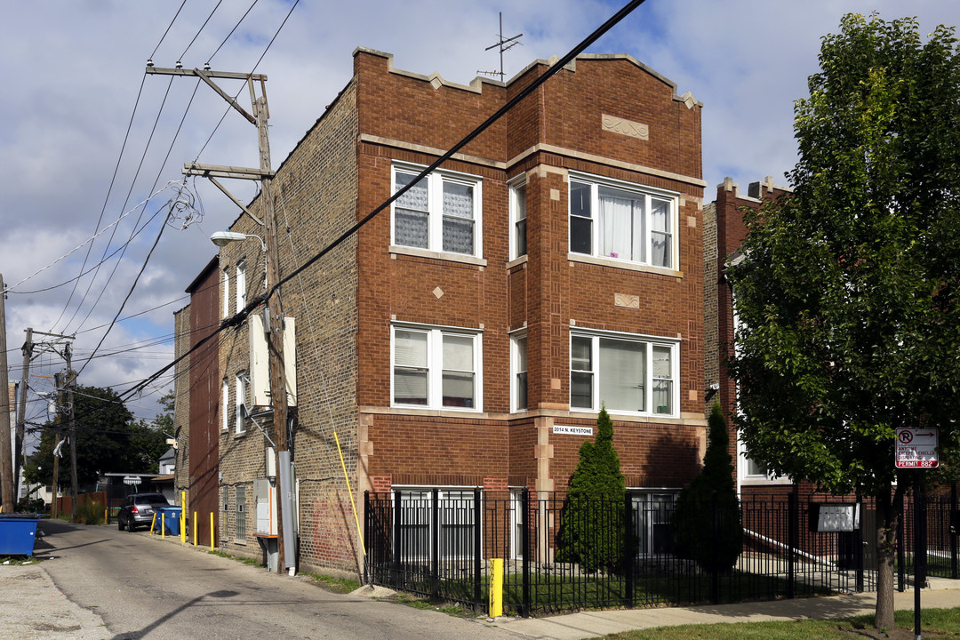 2014-2018 N Keystone Ave in Chicago, IL - Foto de edificio