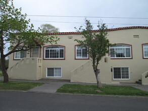 1932 Erie St in Klamath Falls, OR - Building Photo - Building Photo