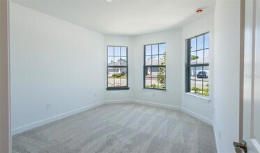 6957 Honeybell Dr in Nokomis, FL - Building Photo - Building Photo