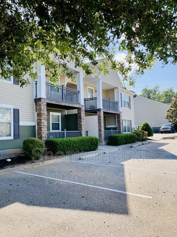 property at 3800 London Ct SW