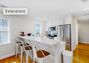 35 Crosby Rd in Chestnut Hill, MA - Foto de edificio - Building Photo