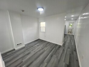 22 1/2 Seward Ave in Trenton, NJ - Building Photo - Building Photo