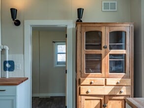 360 14th Ave SW in Cedar Rapids, IA - Building Photo - Building Photo