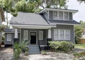 645 E 37th St in Savannah, GA - Building Photo