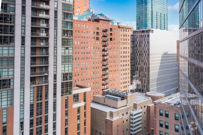 40 E 9th St in Chicago, IL - Foto de edificio - Building Photo