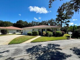 5033 Vivienda Way in Sarasota, FL - Building Photo