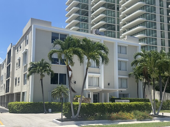 property at 1527 S Flagler Dr