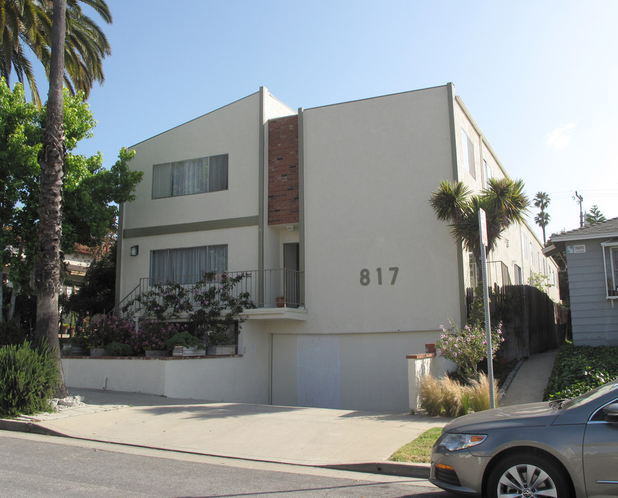 Negar Properties in Santa Monica, CA - Building Photo