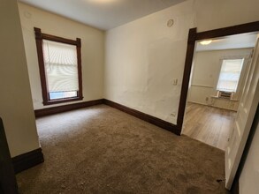 1575 Coit Ave NE, Unit 4 in Grand Rapids, MI - Foto de edificio - Building Photo