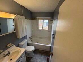 1911 E Fairchild St in Danville, IL - Building Photo - Building Photo