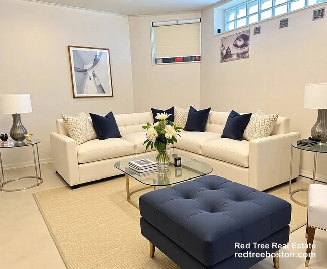 50 Parkman St, Unit B3 in Brookline, MA - Foto de edificio - Building Photo