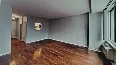 211 E Ohio St, Unit #1417 in Chicago, IL - Building Photo - Building Photo