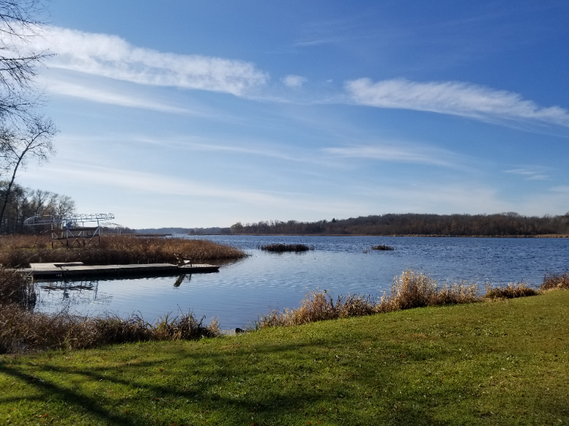 1625 Kettle Cove Ct in Hartland, WI - Foto de edificio