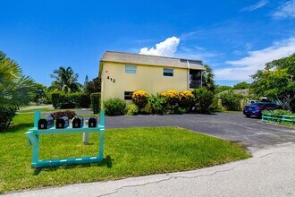 412 SE 21st Ave, Unit #D in Boynton Beach, FL - Foto de edificio - Building Photo