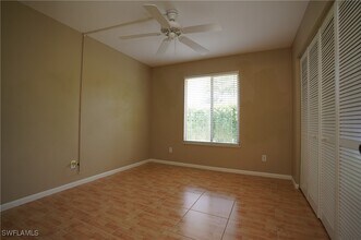 165 Crown Dr in Naples, FL - Building Photo - Building Photo