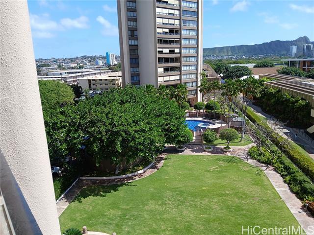 581 Kamoku St in Honolulu, HI - Building Photo - Building Photo