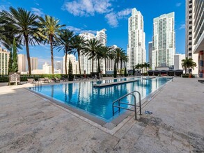 50 Biscayne Blvd, Unit 4009 in Miami, FL - Building Photo - Building Photo