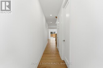 36 Virro Ct in Vaughan, ON - Building Photo - Building Photo