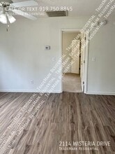 2114 Wisteria Dr in Wilmington, NC - Building Photo - Building Photo